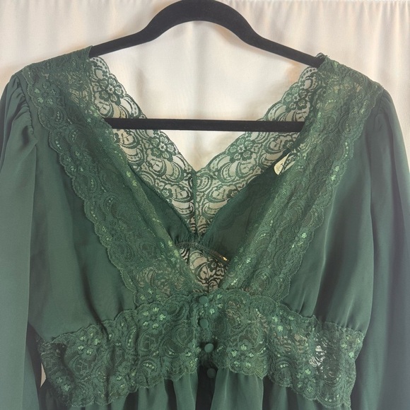 Liberty Love Women Lace green long sleeve blouse Size: L - Picture 6 of 13